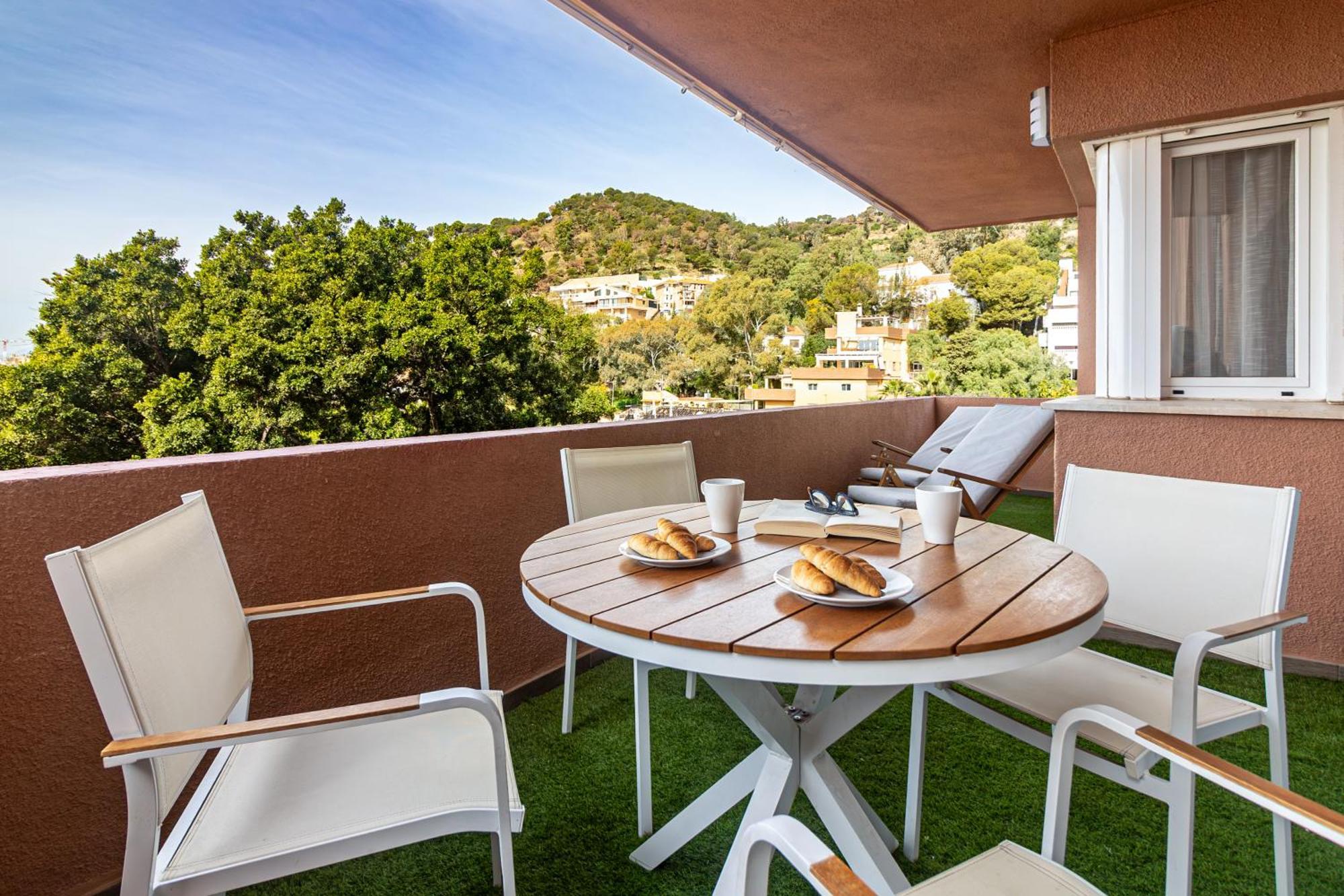Malaga Center Flat Beach&Terrace Exteriör bild